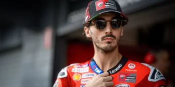 Pecco Bagnaia lança bomba sobre o futuro no MotoGP em 2027: revelada mudança para a Aprilia!