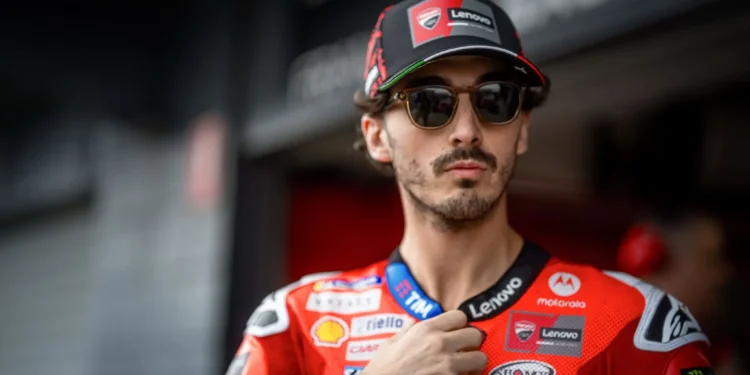 Pecco Bagnaia lança bomba sobre o futuro no MotoGP em 2027: revelada mudança para a Aprilia!
