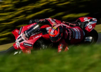 Nicolò Bulega domina primeiro dia de testes do WorldSBK na Austrália; Oliveira P11, melhor BMW