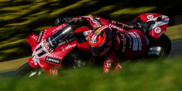 Nicolò Bulega domina primeiro dia de testes do WorldSBK na Austrália; Oliveira P11, melhor BMW