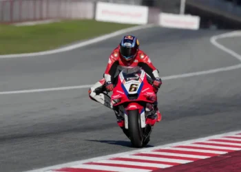 Stefan Bradl revela as suas previsões para o MotoGP 2026: voltará Marc Márquez a dominar?