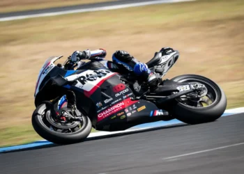 Miguel Oliveira recupera de último para sétimo numa emocionante corrida à chuva em Phillip Island