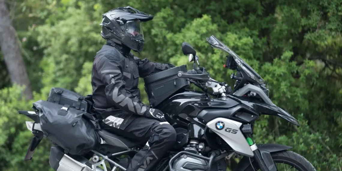 LS2 X‑Master: Proteção inteligente para quem vive a moto todo o ano