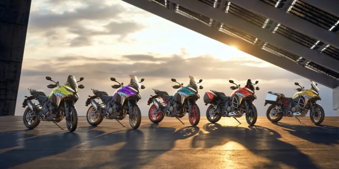 Ducati Factory Made estreia personalização de fábrica na Multistrada V4