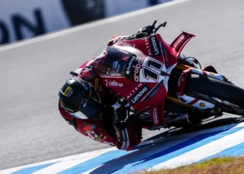 Nicolò Bulega domina em Phillip Island: conseguirá a Bimota mudar o rumo?