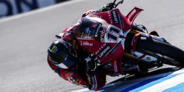 Nicolò Bulega domina em Phillip Island: conseguirá a Bimota mudar o rumo?