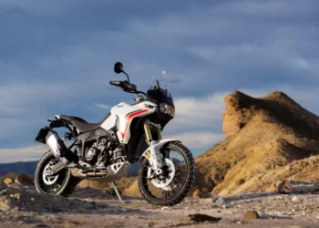 DesertX 2026: Nova geração eleva a aventura Ducati a outro patamar