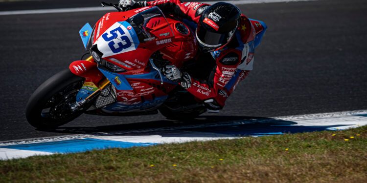 ZXMOTO assina fim de semana perfeito no Mundial de Supersport em solo português: 820RR conquistou duas vitórias em duas corridas