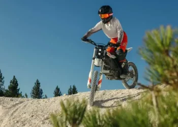 Zero Motorcycles aposta em vendas diretas ao consumidor para as novas dirt bikes elétricas