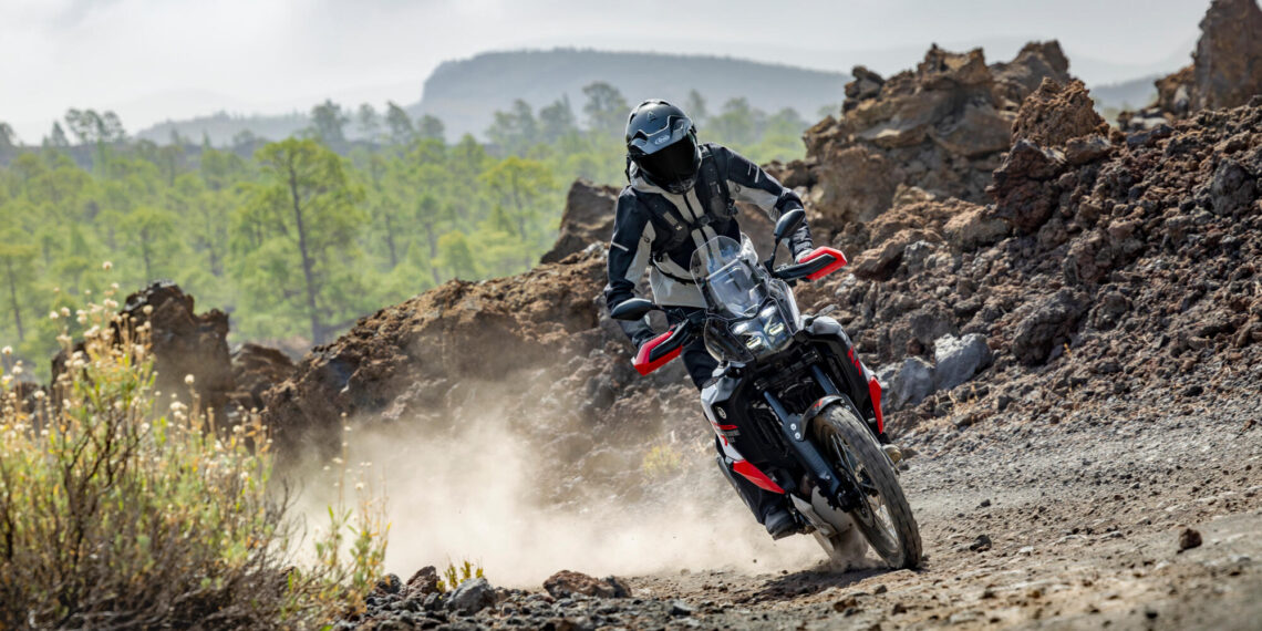 Yamaha Ténéré 700 World Raid evolui com mais tecnologia e autonomia para a aventura