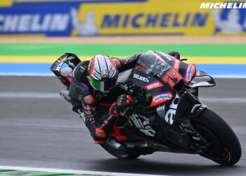 Aprilia domina “mini” GP do Brasil: Marco Bezzecchi assume liderança do campeonato
