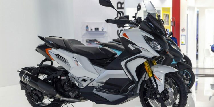 Peugeot Motocycles poderá passar para as mãos da própria gestão