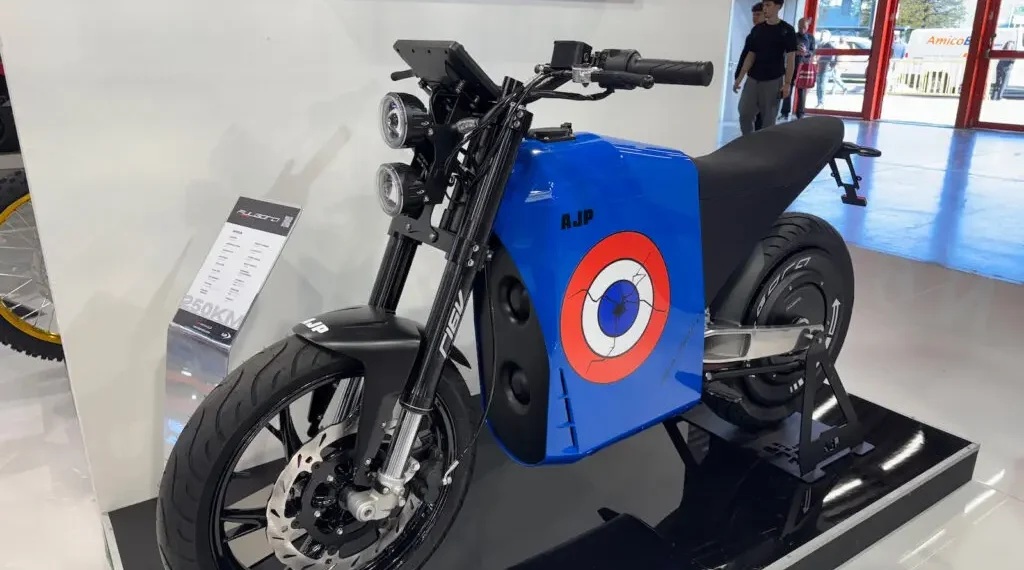 AJP Fulgora: Ousada, leve, urbana e diferente – Potência A1 com bateria generosa e ADN português