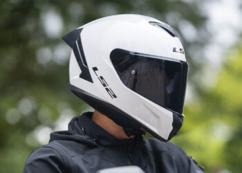 LS2 apresenta RAPID III: Capacete integral urbano com foco no conforto e funcionalidade a preço acessível