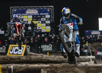 Billy Bolt conquista sexto título mundial em Newcastle perante público da casa