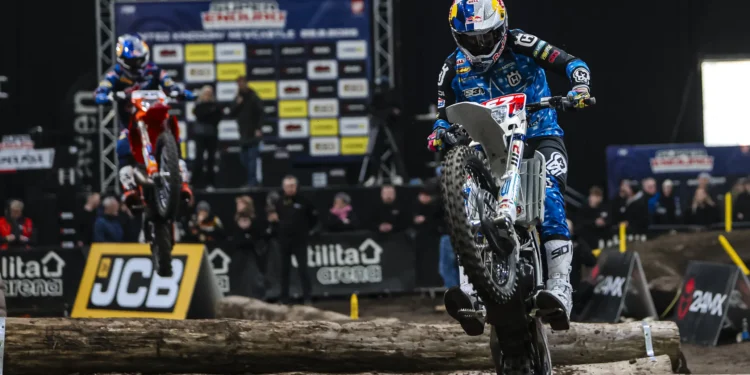 Billy Bolt conquista sexto título mundial em Newcastle perante público da casa