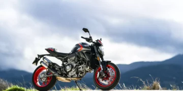 Ducati Monster ganha nova decoração Sport inspirada na histórica S4