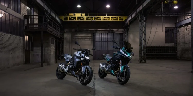 BMW Motorrad leva exclusividade a Lyon com duas F 900 de inspiração M