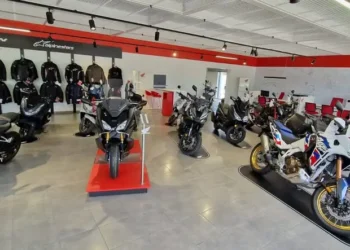 Mercado das duas rodas entra em retração, mas quadriciclos disparam no arranque de 2026