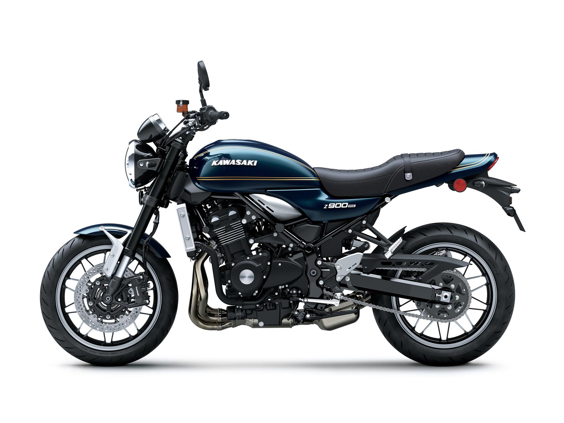 O lado esquerdo da Z900RS 2027, com o depósito em gota e o quatro cilindros de 948 cc à vista.