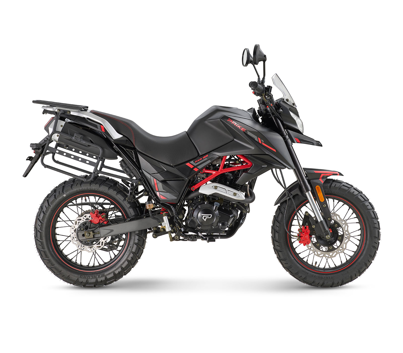 Perfil da PXA 125 Adventure, com porta-bagagens traseiro de série.