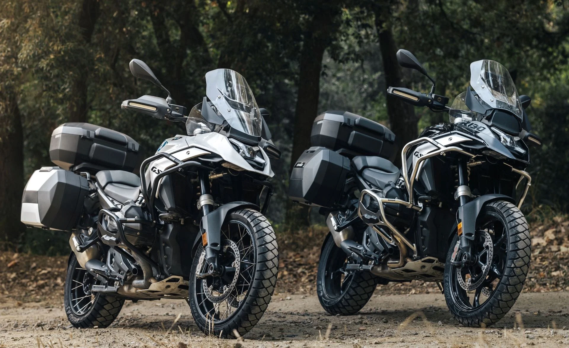 Shad Terra para BMW R 1300 GS: novas proteções em aço inoxidável para motor e carroçaria