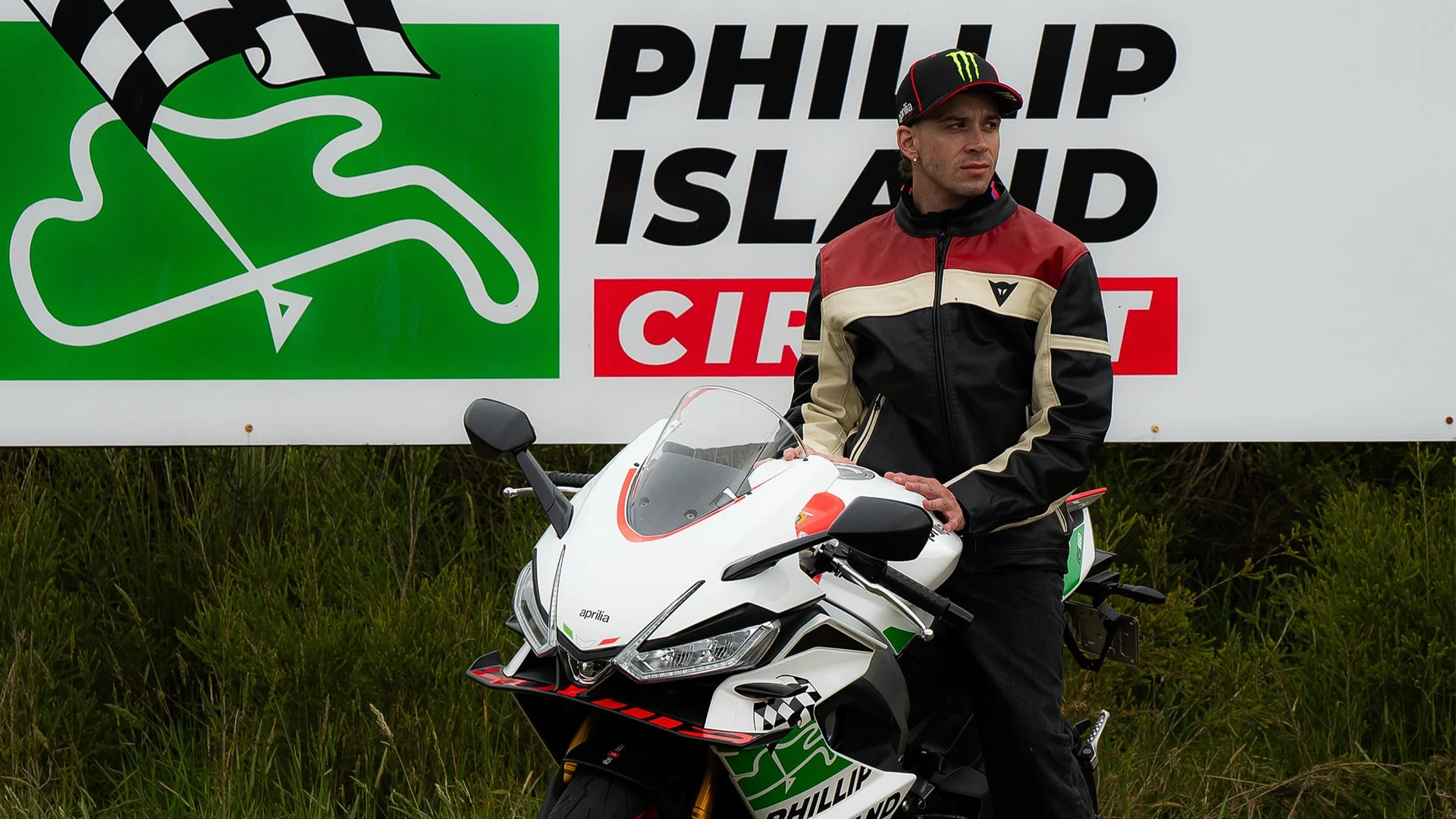 A Aprilia RS 660 Phillip Island Tribute, edição especial numerada apresentada pela Aprilia.