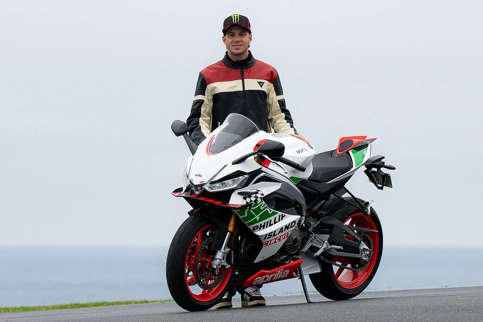 Uma Aprilia RS 660 numerada homenageia Phillip Island