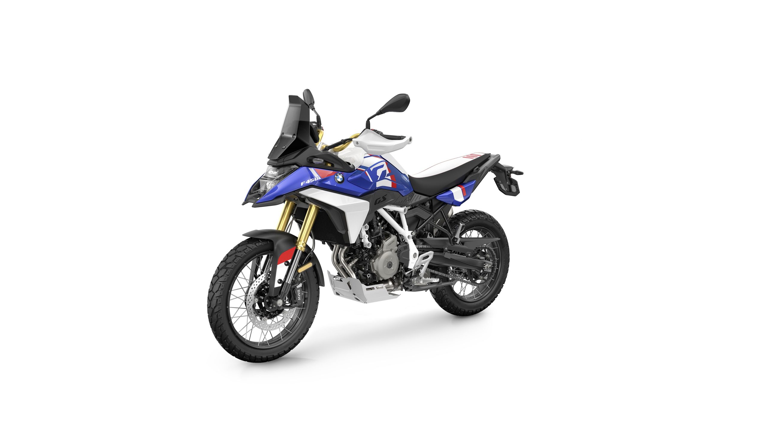 BMW F 450 GS Trophy numa fotografia oficial associada a acessórios opcionais.
