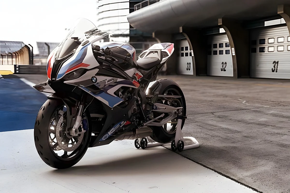 BMW Motorrad marca revelação para 3 de novembro