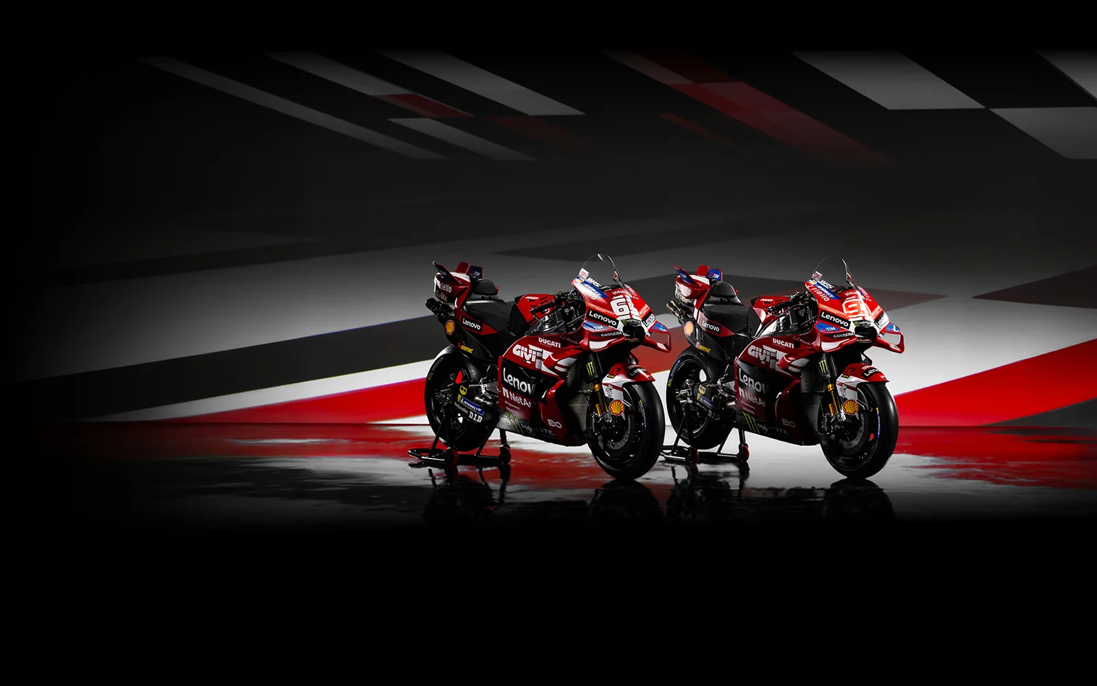 A Ducati GP26 comparada com a Superbike tinha alterações