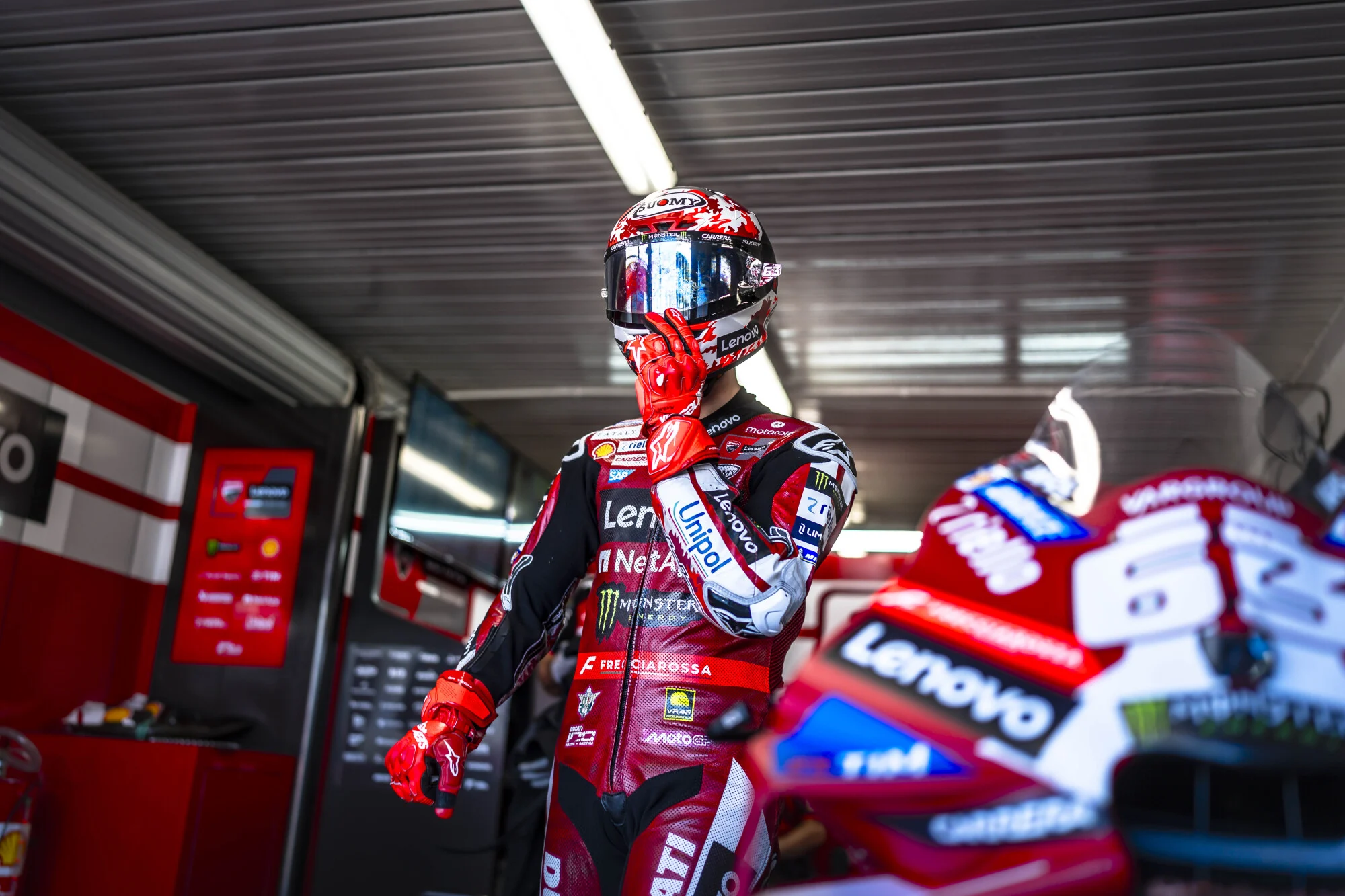 Ducati Desmosedici GP26 da equipa Ducati Lenovo Team em Phillip Island. A fonte não identifica o piloto nem confirma que esta imagem mostre as novas aletas.