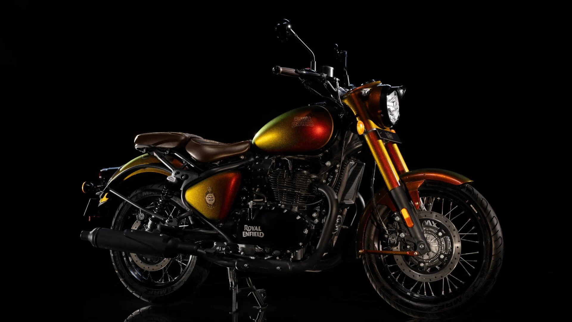 Royal Enfield Classic 650 celebra 125 anos com edição limitada a 125 unidades por região