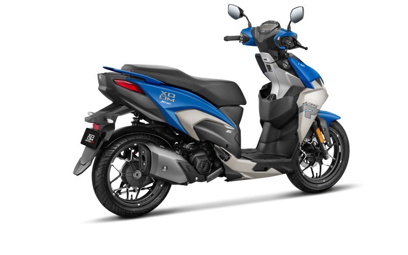 A Hero Xoom 125R vista de outro ângulo, numa imagem oficial da Hero MotoCorp.