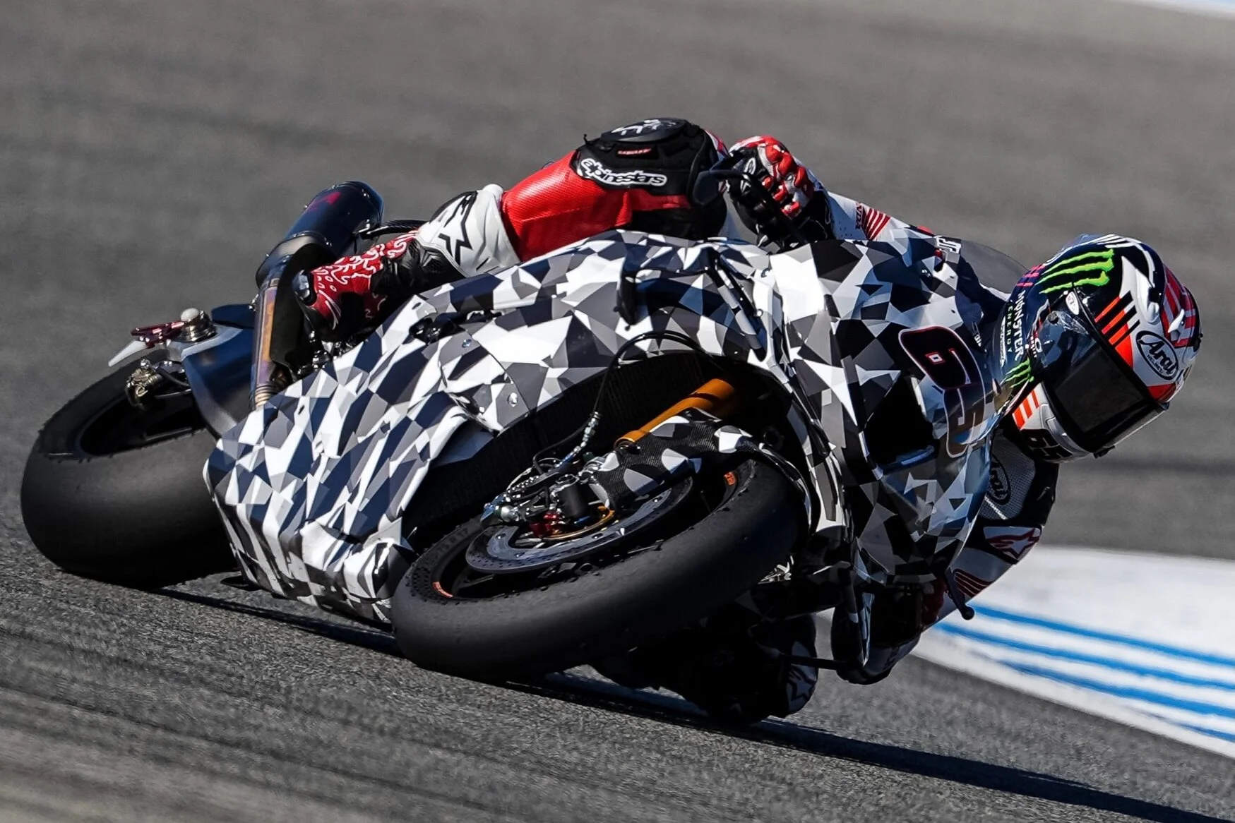 O que mudou na Honda Fireblade nos testes de Jerez?