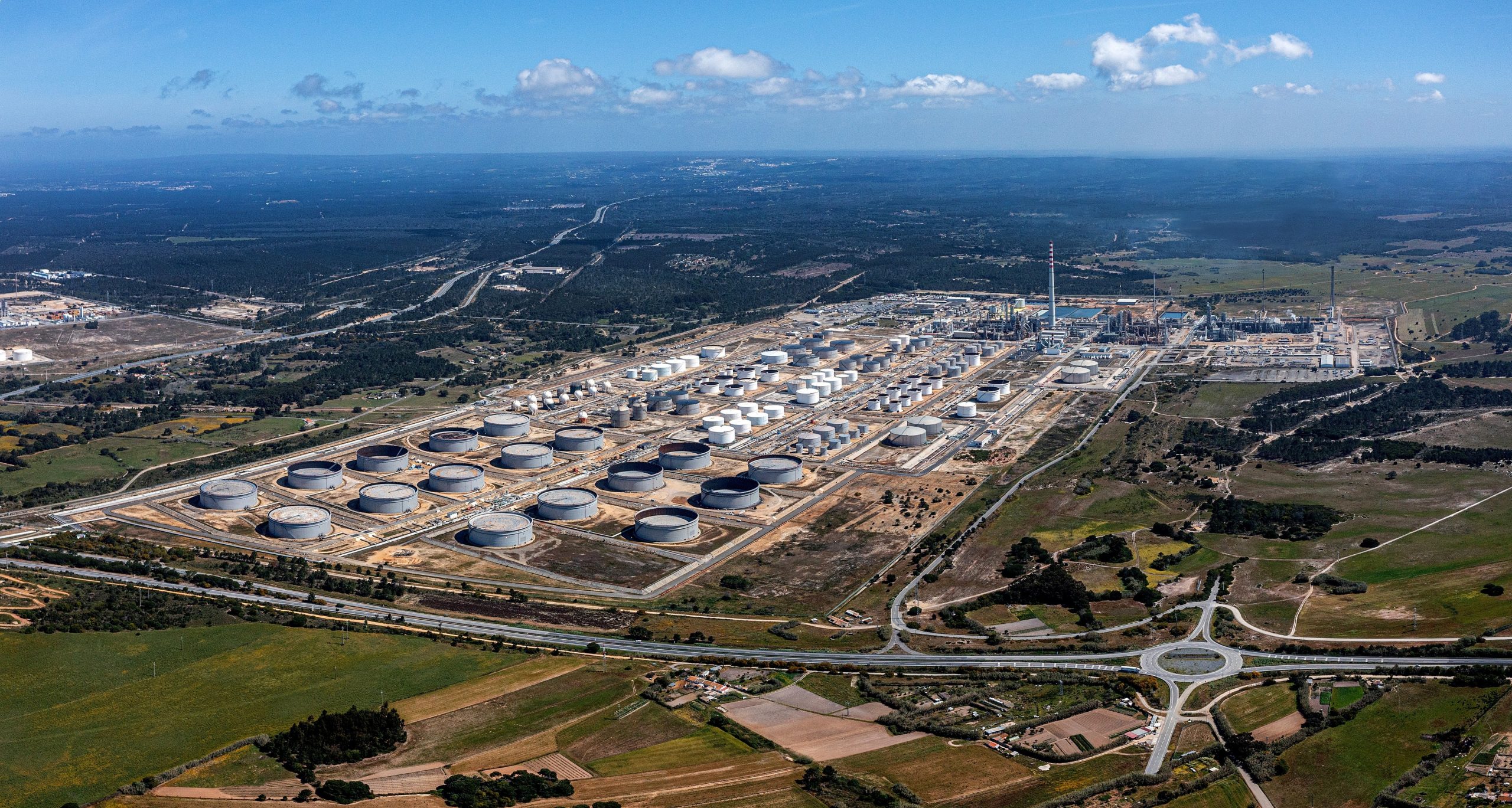 Refinaria da Galp em Sines, numa fotografia de arquivo da Galp. Imagem apenas representativa do sector dos combustíveis.