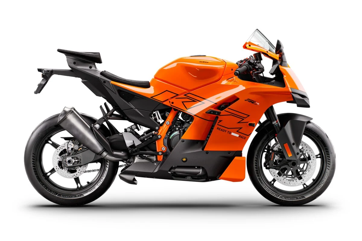 57 kg de motor para entregar 130 cv na KTM 990 RC R!
