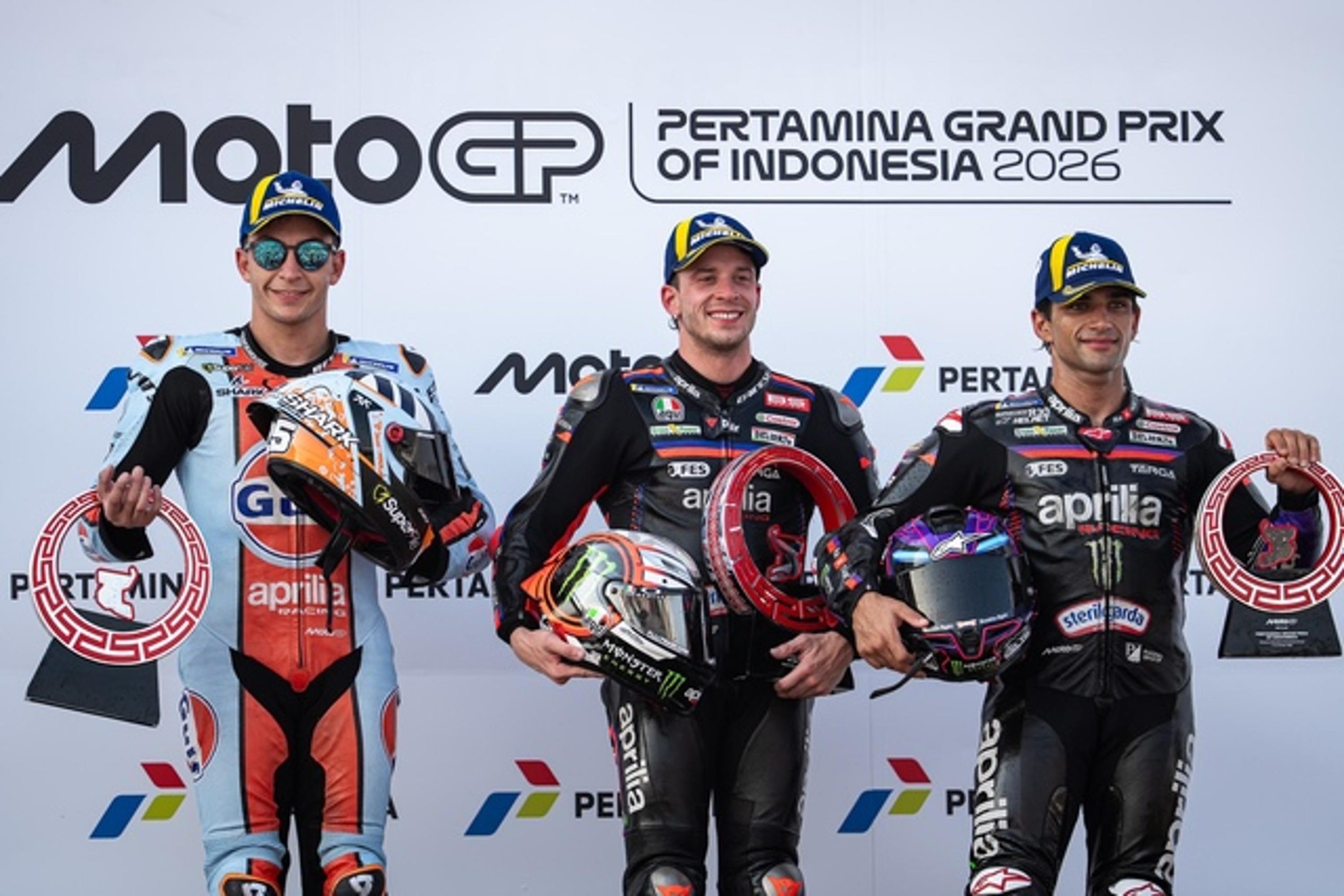 Fotografia oficial da Aprilia Racing associada à corrida de Mandalika. Pessoa e modelo não identificados individualmente pela fonte.