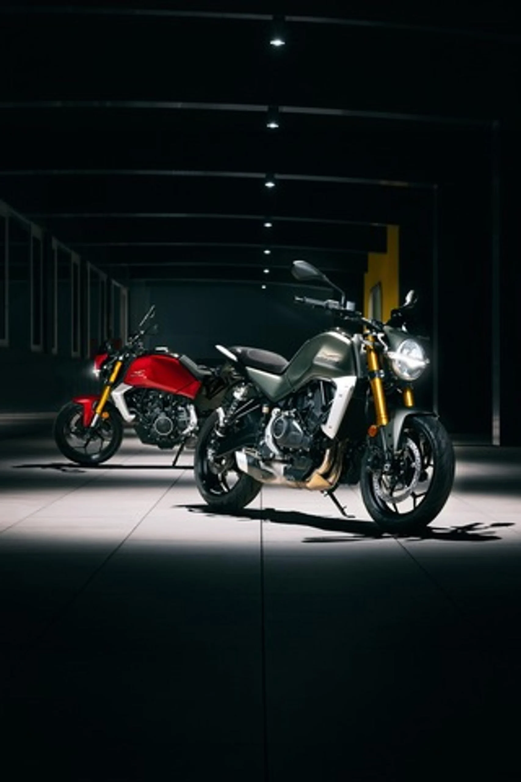 Moto Guzzi The Trip 500, numa fotografia oficial da marca.