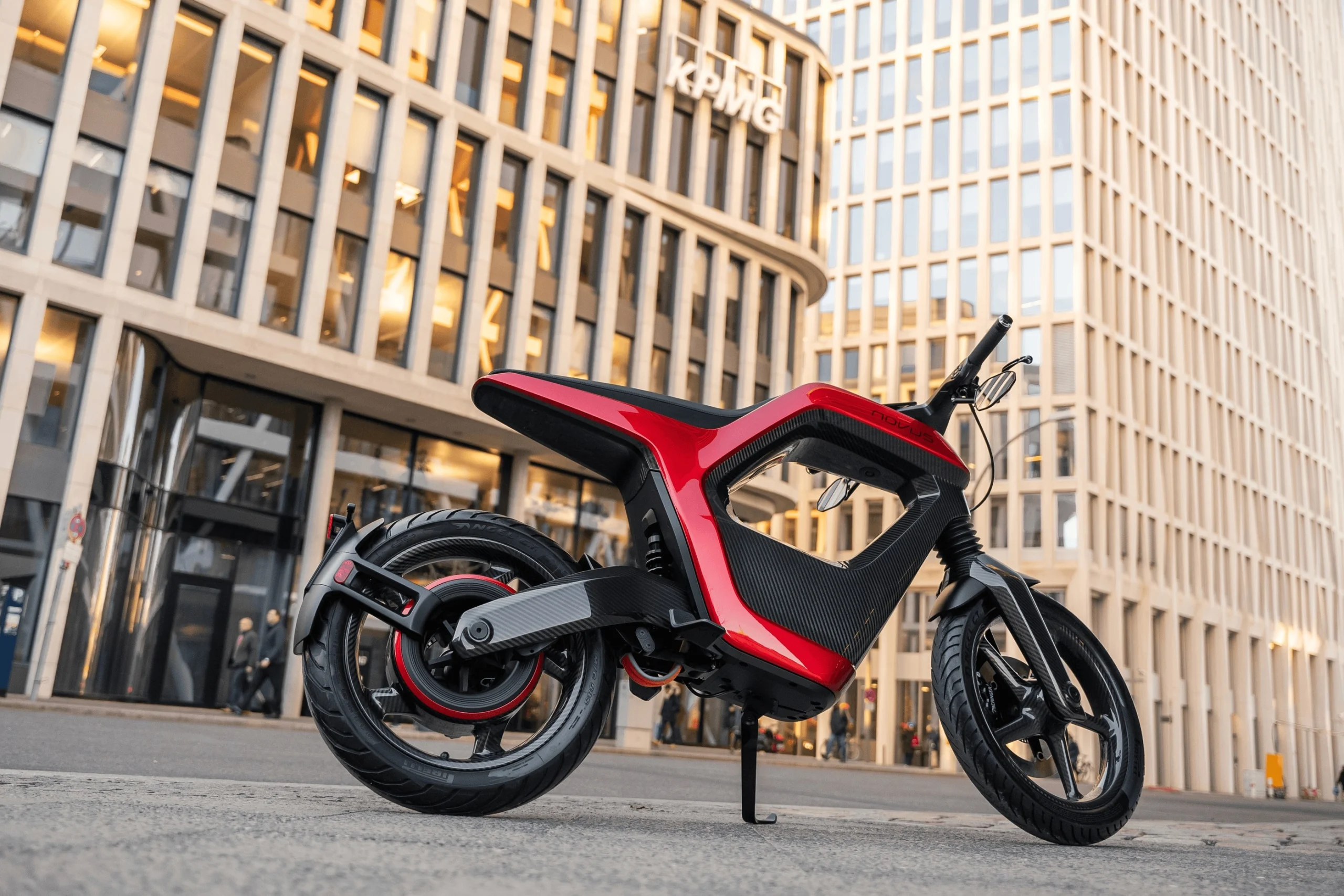 NOVUS One, elétrica de carbono com 121 kg