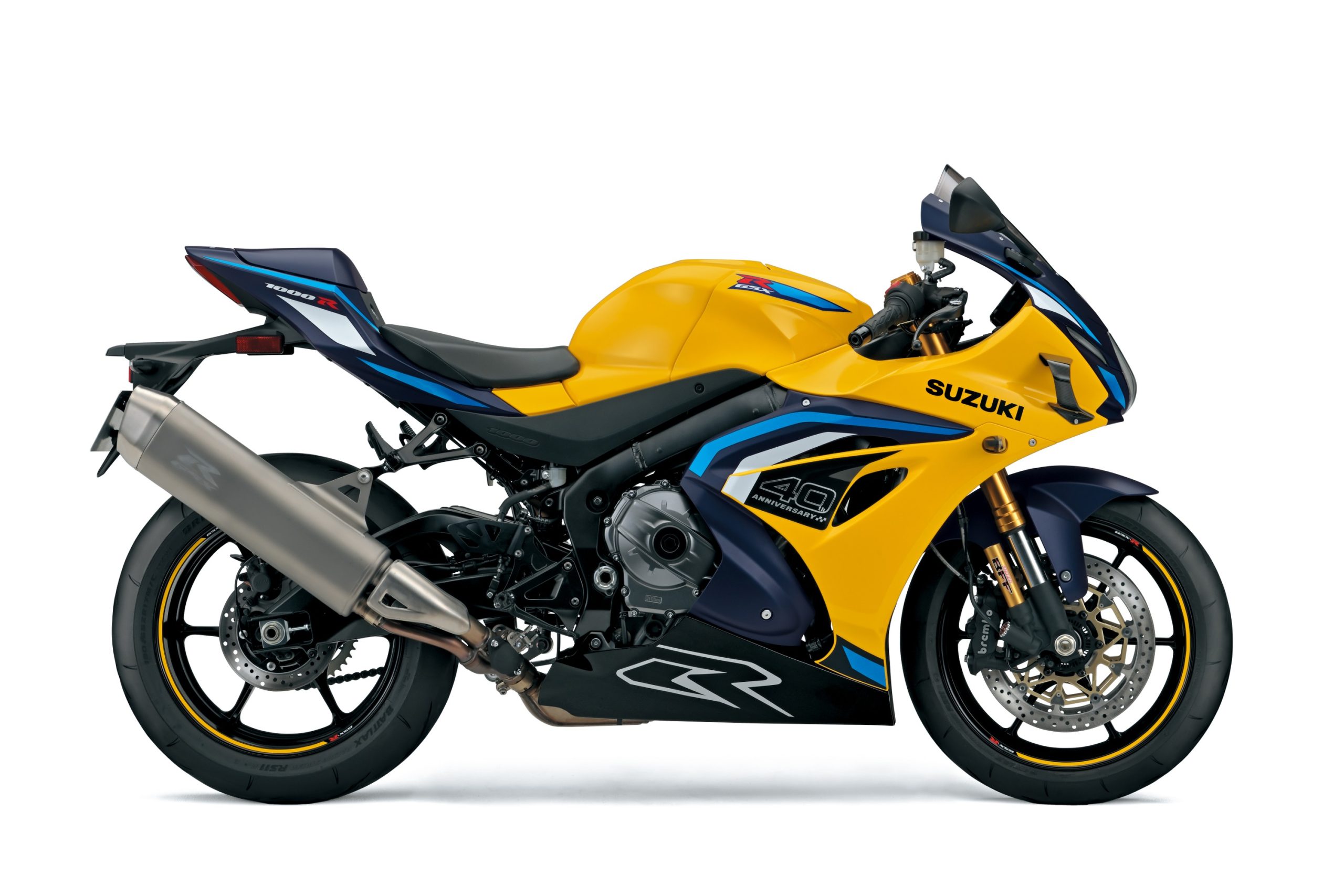A Suzuki GSX-R1000R de 2026, de perfil direito e com as asas aerodinâmicas, numa fotografia de estúdio oficial da Suzuki.