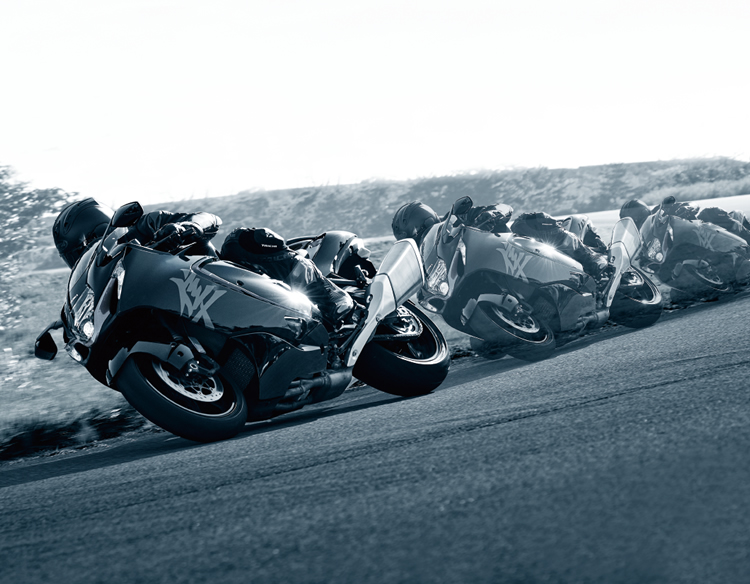 Suzuki Hayabusa de série; não mostra a preparação de Talan Skeels-Piggins.