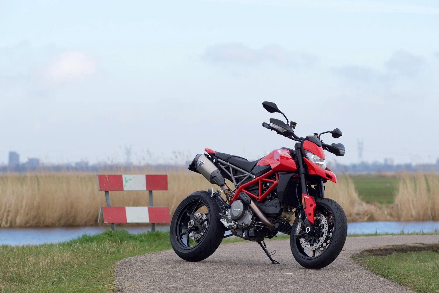 Uma oferta pela Ducati, 3 posições diferentes