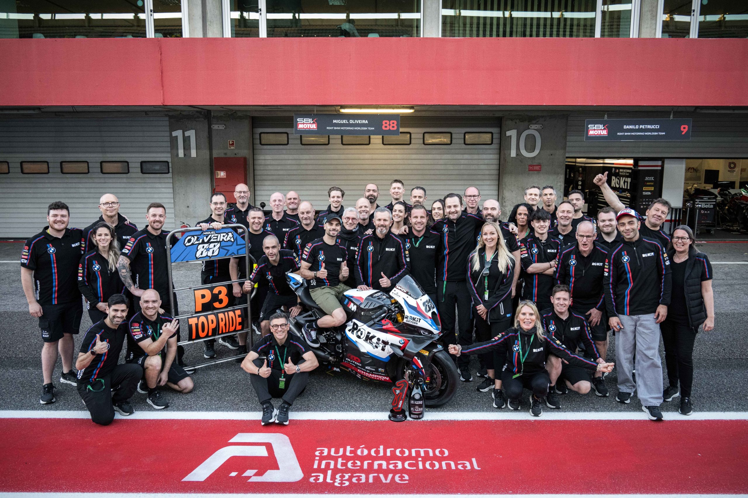 Miguel Oliveira (88) com a BMW M 1000 RR na ronda de Portimão do WorldSBK, em Março de 2026. Fotografia de arquivo da BMW.