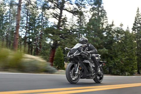 A Yamaha YZF-R9 de 2026, numa fotografia oficial da Yamaha.