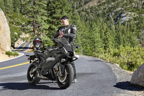 A Yamaha YZF-R9 de 2026, numa fotografia oficial da Yamaha.