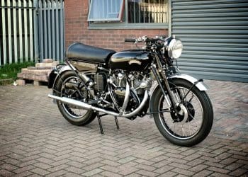 Vincent Black Shadow Série D – estilo distinto e intemporal