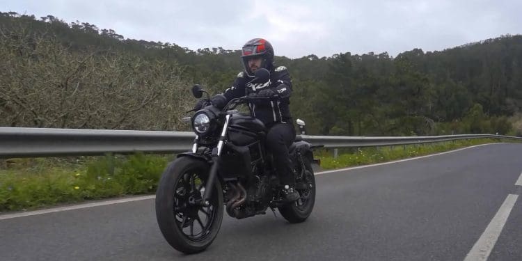 Ensaio – Kawasaki Eliminator 500 – renascimento de um ícone