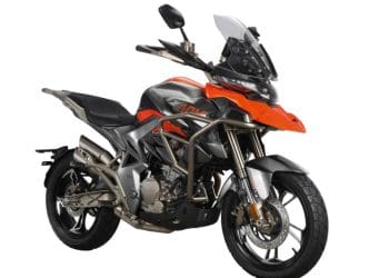 Zontes 310T1: Altamente equipada e a postos para o ataque em todos os terrenos