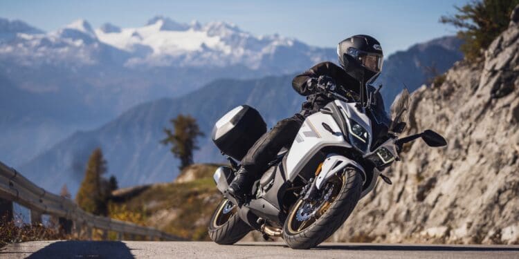 CFMOTO 650GT – líder de vendas em 2023 no segmento Sport Turismo